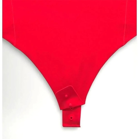 Lululemon NWT Red Soft Nulu Square Neck Bodysuit Sleeveless Thong Cut - Picture 5 of 11